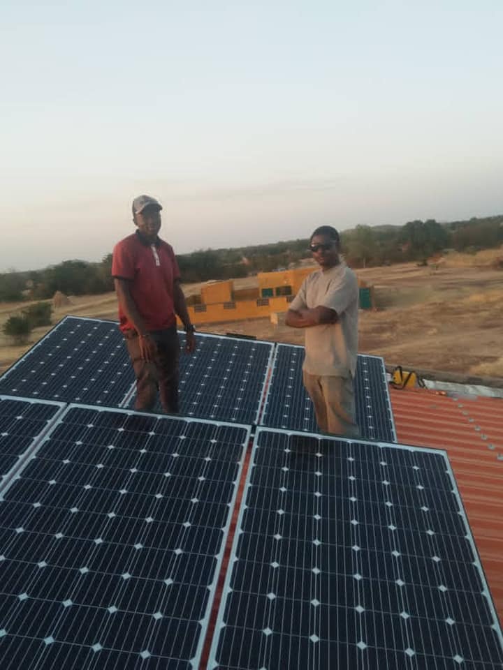 128821449_3829283553768731_6560861232352900866_n